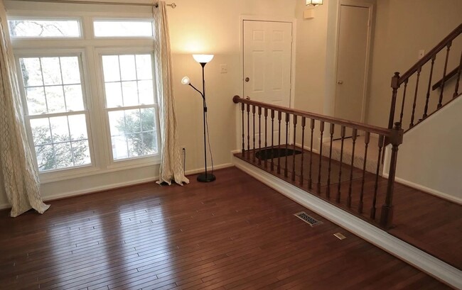Photo - Fantastic 3 BR/2.5 BA Townhome minutes from Rio Lakefront. Ready Mid-May
