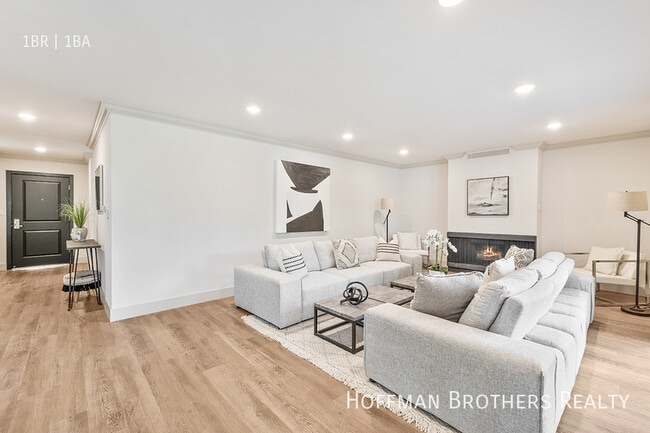 Photo - 821 3rd St Unit 307
