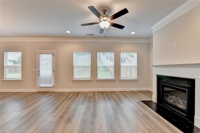 Photo - 1431 Winding Rdg Trl