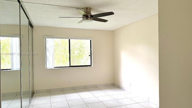 Photo - 16168 Laurel Dr Unit 201