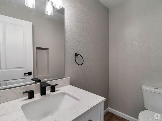 Building Photo - Fully renovated ranch style home near Ansc...