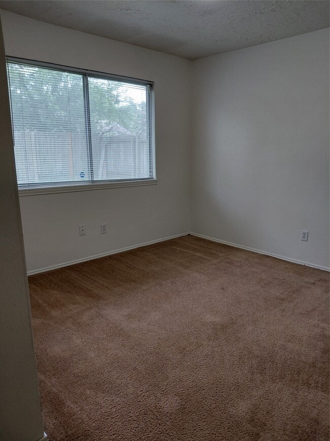 Photo - 3203 Mourning Dove Dr