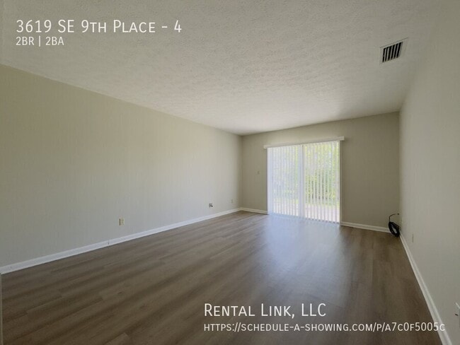 Photo - 3619 SE 9th Pl Unit 4