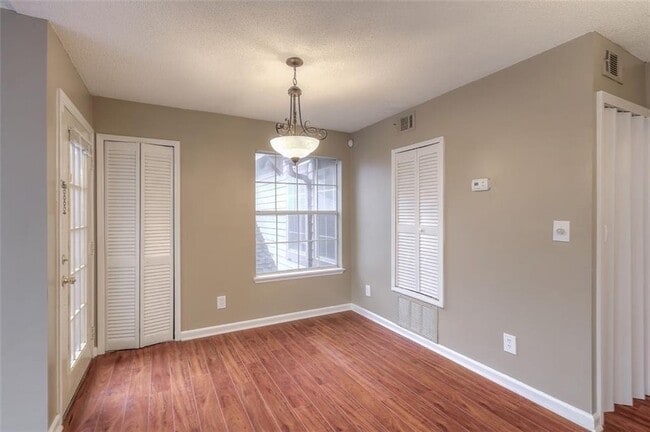 Photo - 105 Hawkstone Way