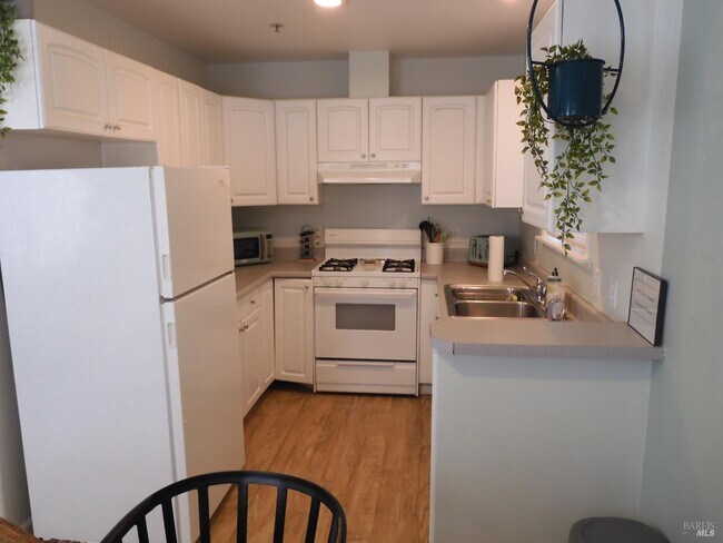 Photo - 4069 Alta Vista Ave