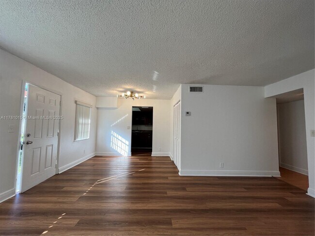 Photo - 1201 SW 50th Ave Unit 105