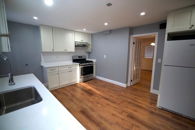 Photo - 221 S Central Ave