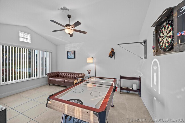 Photo - 2400 Seaford Dr