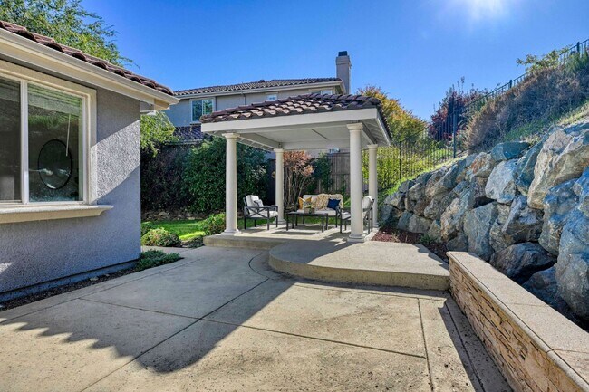 Photo - Beautiful home in Serrano. Must See!