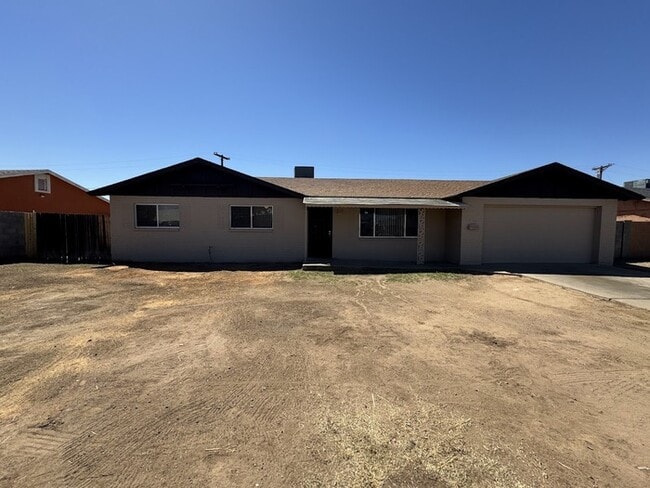 Building Photo - Maryvale 4 bedroom house with garage