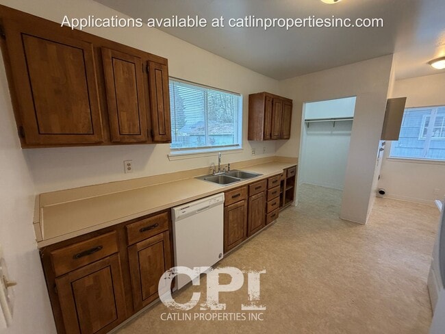 Photo - 321 21st Ave