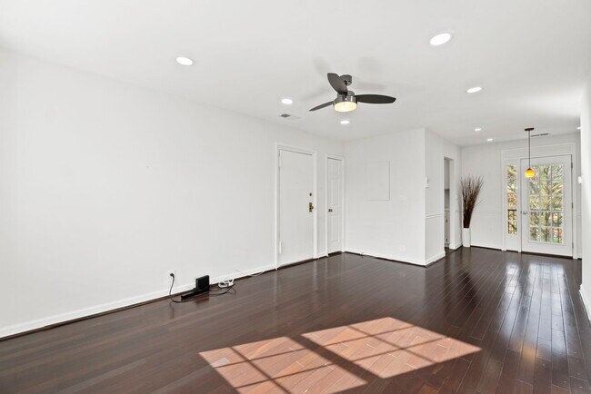 Photo - 4907 30th St S