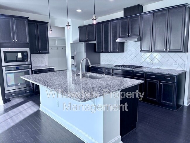 Photo - 1056 Midvale Ave