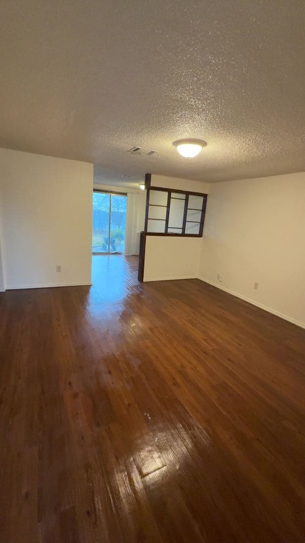 Building Photo - 8511 S Drexel Pl