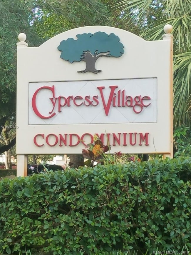 Building Photo - 7100 Fairway Dr Unit 0