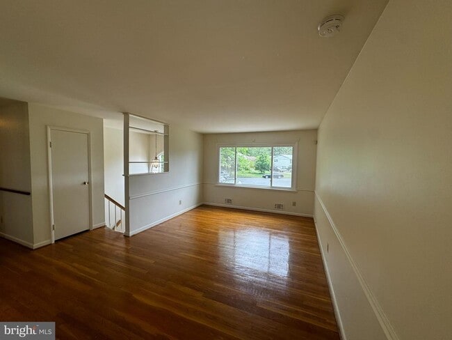 Photo - 2508 St John Pl
