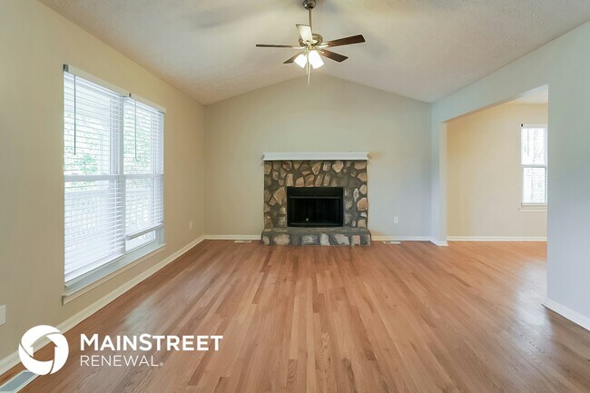 Photo - 1884 David Dr