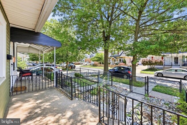 Photo - 269 Monroe St
