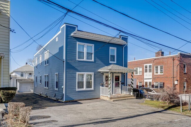 Photo - 7 4th St