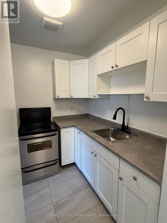 Photo - 158 Main St Unit 105