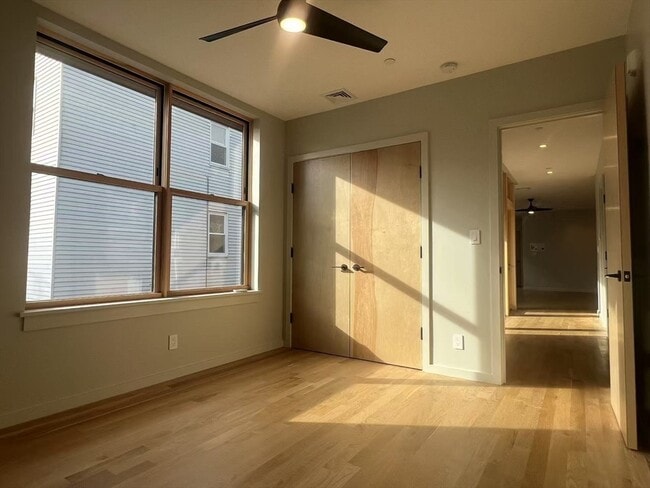 Photo - 145 Willow St Unidad 2
