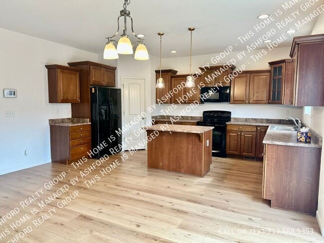 Photo - 3755 Reindeer Cir