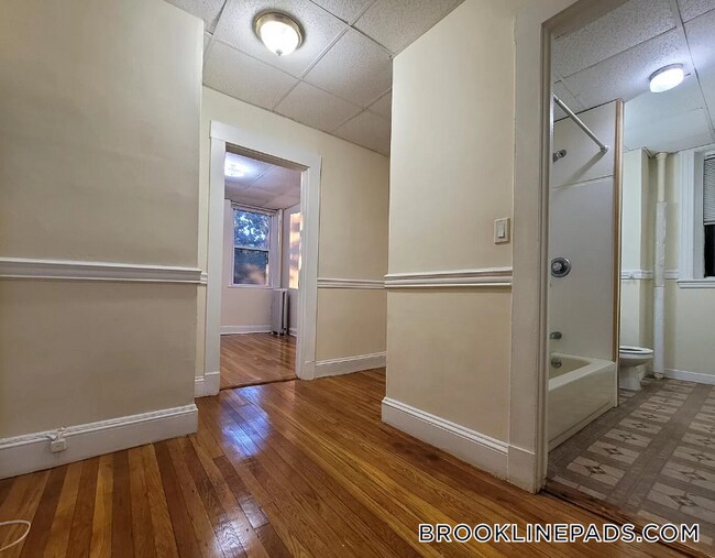 Photo - 364 Riverway Unidad 3