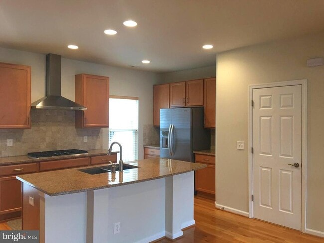 Photo - 3061 Waterloo Ln