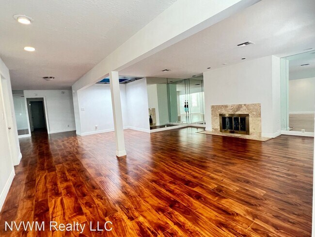 Photo - 2 br, 2 bath House - 3174 Bel Air Dr