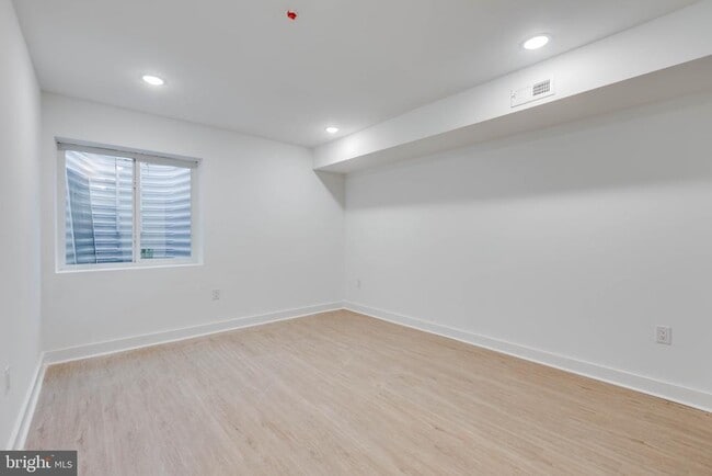 2314 N Sydenham St Unit 1