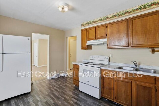 Photo - 537 Guilford Ave