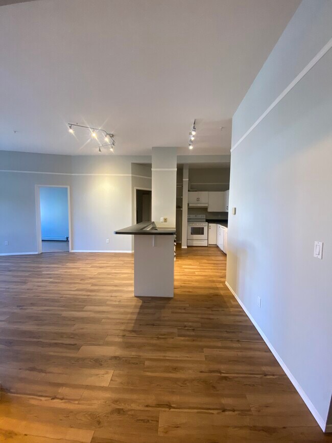 Photo - Spacious 1 Bedroom + Den in the Beltline – Available Immediately Unit 203