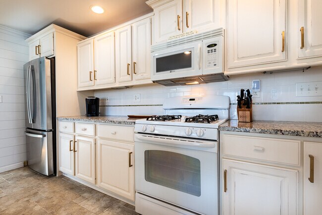 Photo - 36 Center Beach Ave