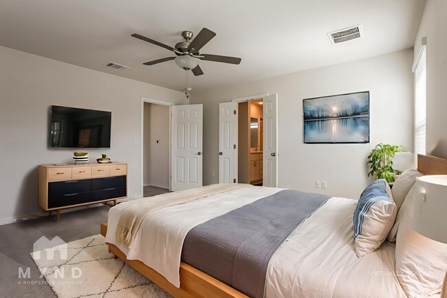 Photo - 2909 Salvidar Bend