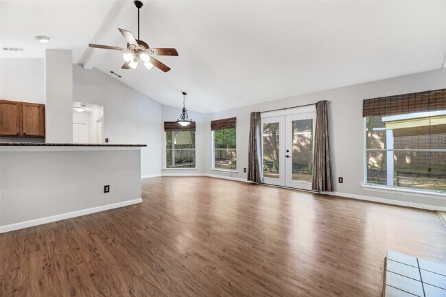 Photo - 15 Tulip Hill Ct
