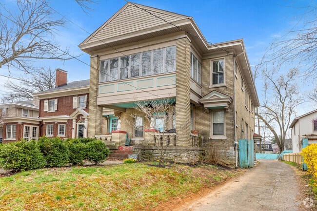 Building Photo - 1056-1058 Fontaine Rd Rental