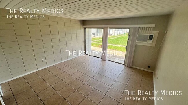 Photo - 1010 N Fiske Blvd