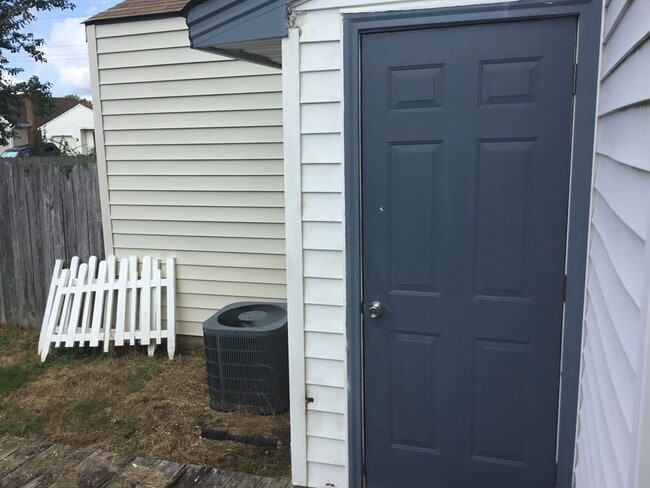Photo - 2 Bedroom Town home in the heart of Virginia Beach