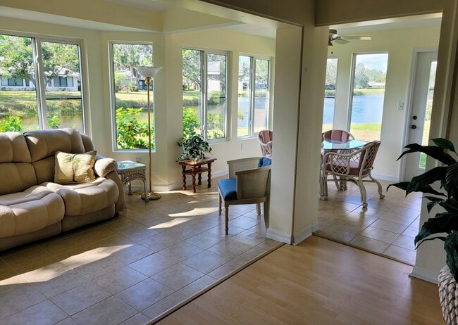 Photo - 115 Southampton Pl N