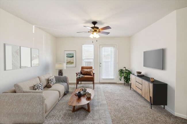 Building Photo - Legacy Village Rental