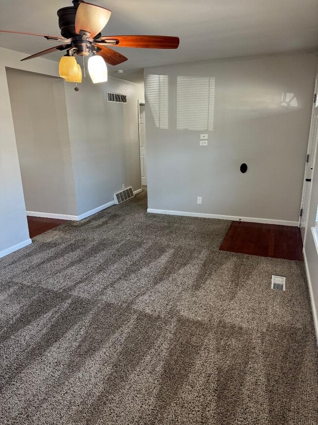 Photo - 709 Plaza Dr