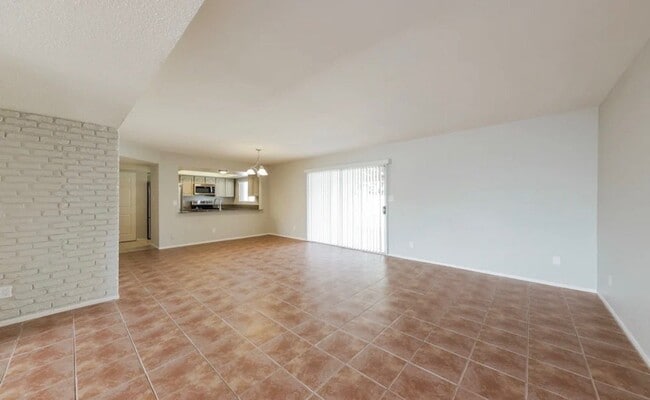 16510 W Jenan Dr