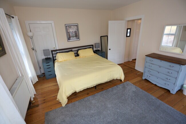 Photo - 29 Ascutney St Unit 2