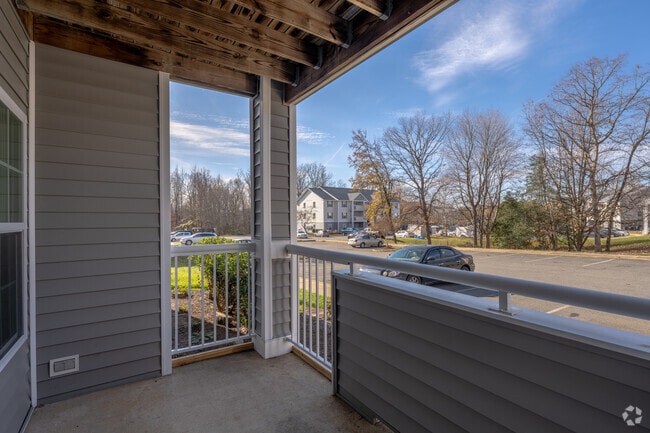 2BR, 2BA - Patio