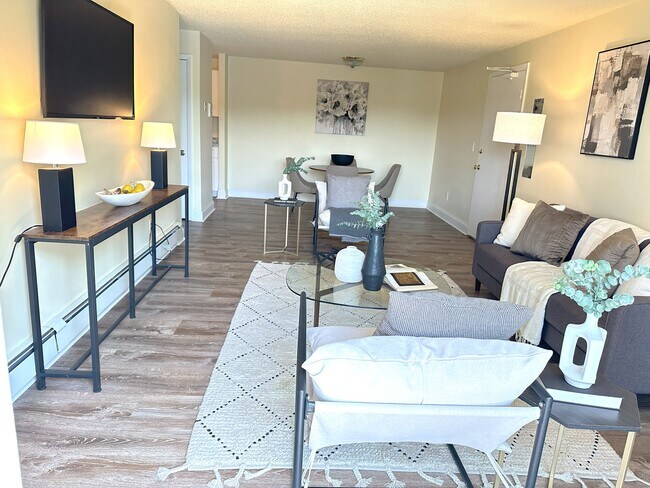 126 Mammoth Rd Unit 24