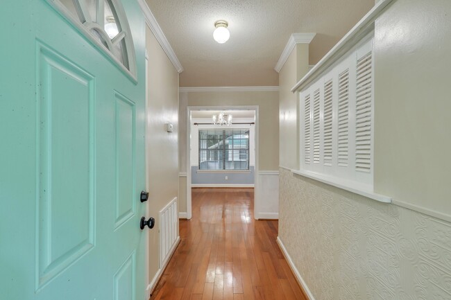 Photo - 298 Little Oak Rd