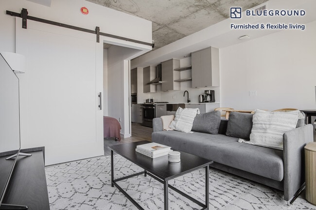 Photo - 3030 Potomac Ave Unidad FL3-ID1014