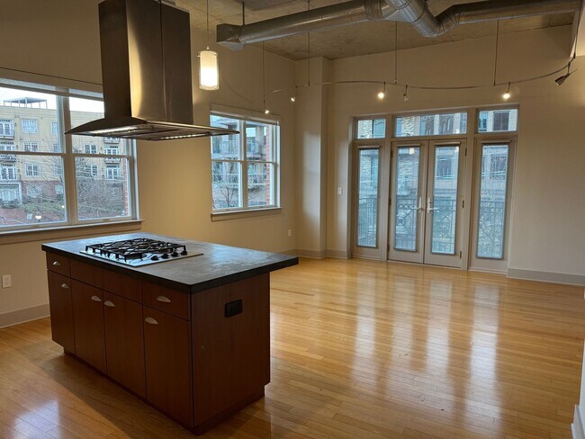 Photo - One Bedroom Loft Condo in Midtown, Atlanta