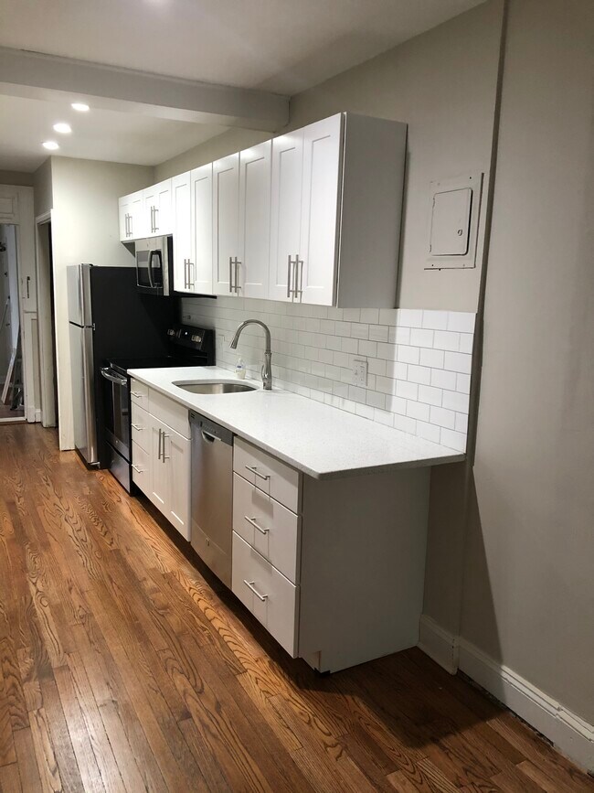 Photo - 2221 40th Pl NW