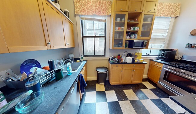 Photo - 31 Athens St Unit SF